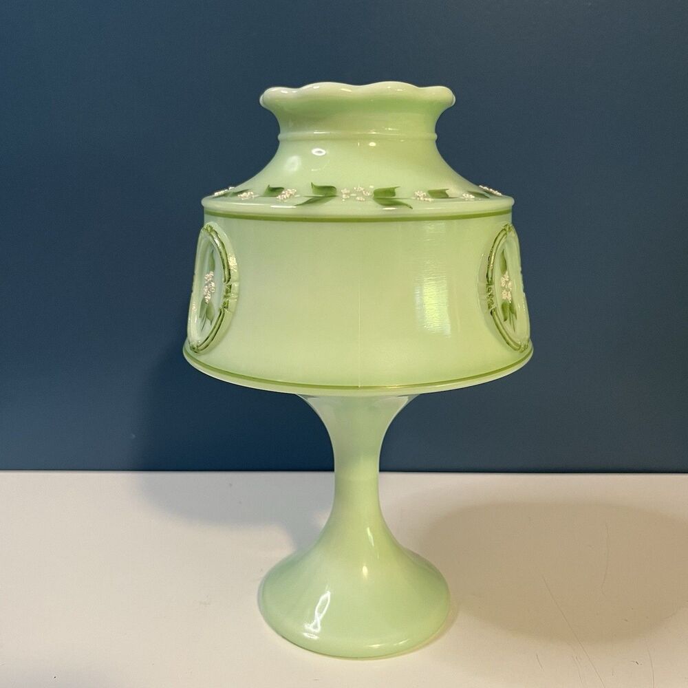 Vintage Westmoreland Jadeite Green Glass Fairy Light Lamp Cameo Beaded Pattern - Picture 2 of 15
